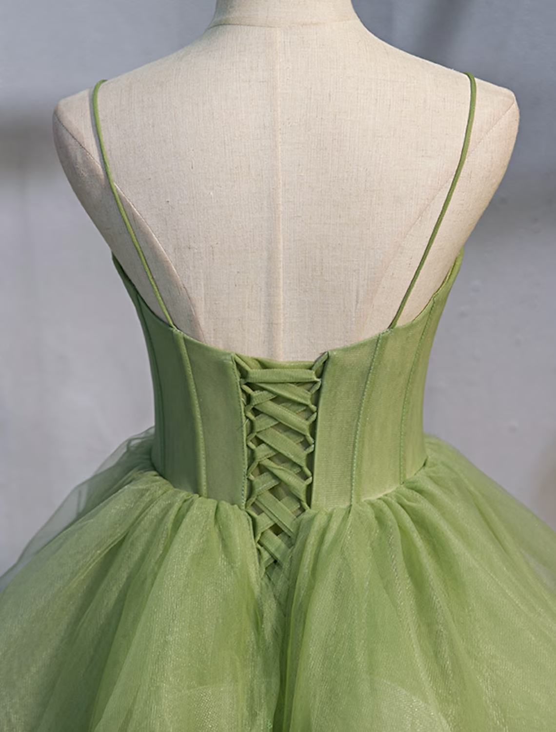 Ball Gown Quinceanera Dresses Elegant Dress Performance Court Train Sleeveless Spaghetti Strap Tulle