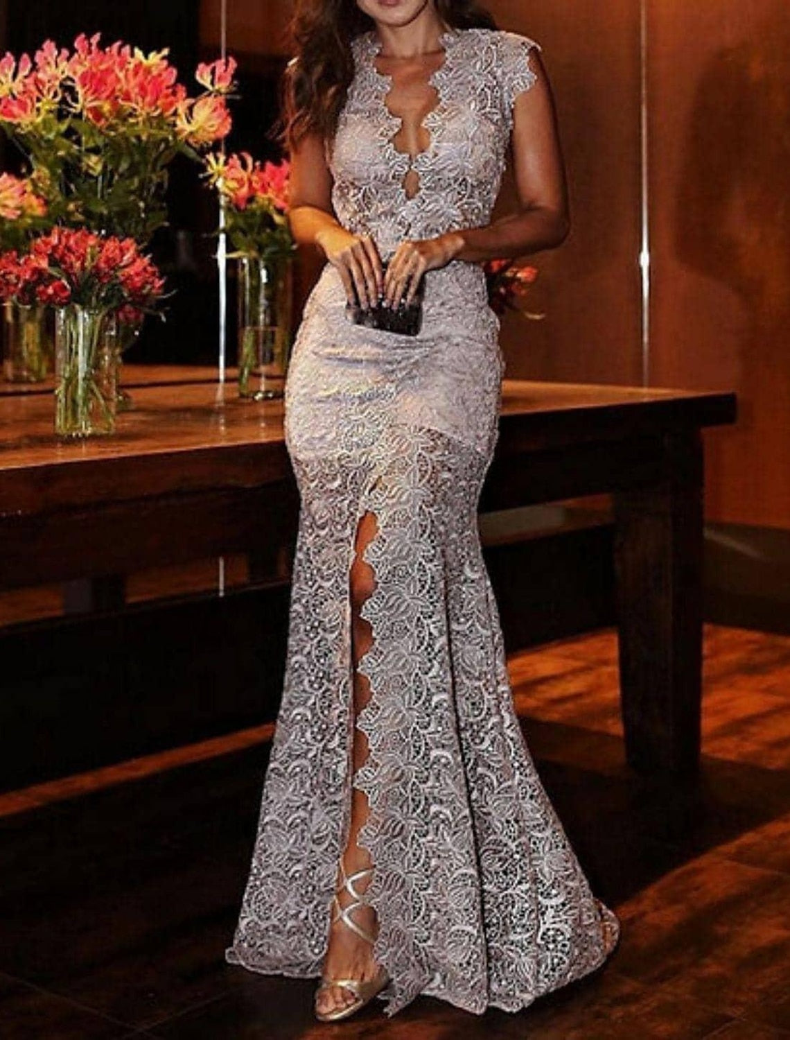 Trumpet/Mermaid V-Neck Floor-Length Lace Wedding Dress Sexy