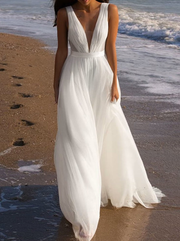 A-Line/Princess Sleeveless Deep V-Neck Floor-Length Tulle Wedding Dress Sexy