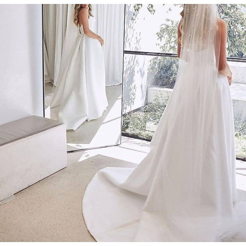 A-Line/Princess Sweetheart Wedding Dresses Court Train With Split Front Sexy