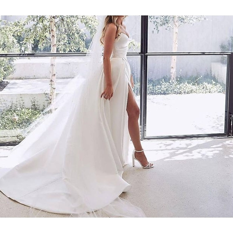 A-Line/Princess Sweetheart Wedding Dresses Court Train With Split Front Sexy