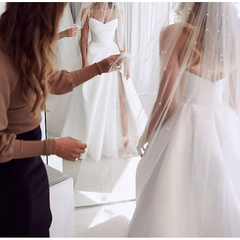 A-Line/Princess Sweetheart Wedding Dresses Court Train With Split Front Sexy