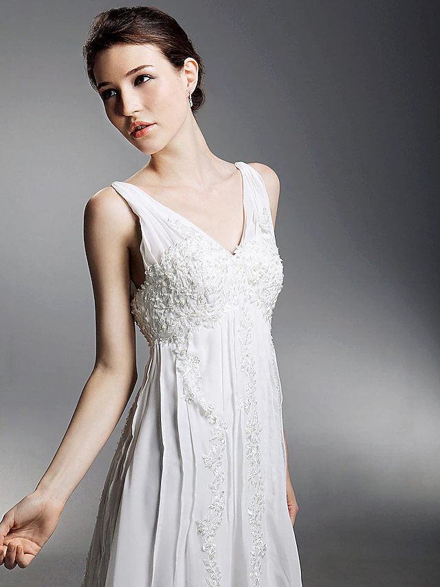 Princess A-Line Wedding Dresses V Neck Chapel Train Chiffon Sleeveless Pure Color
