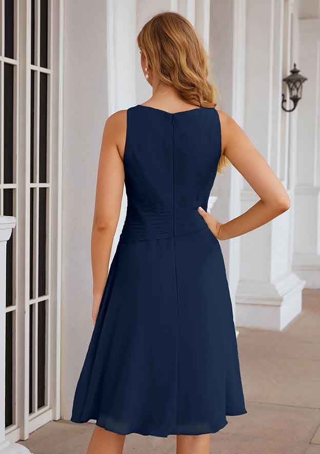A-line Scoop Neck Knee-Length Chiffon Mother of the Bride Dresses With Pleated and Jacket Pure Color