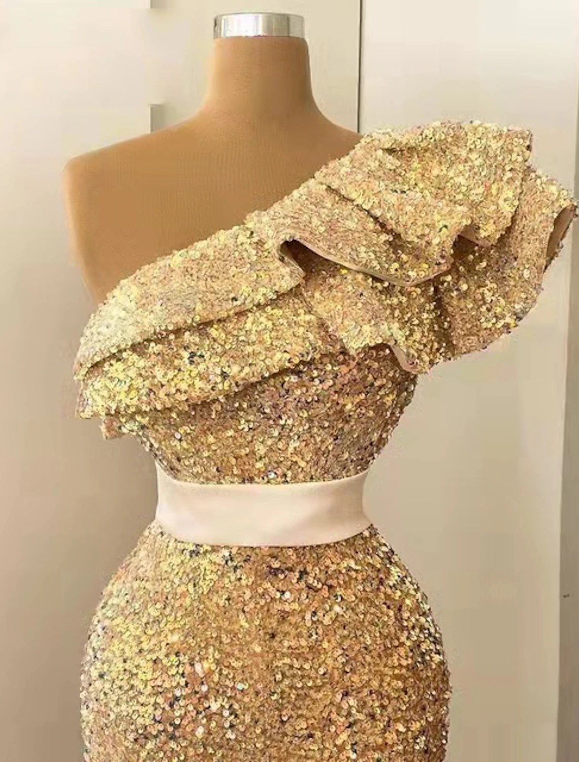 Mermaid / Trumpet Evening Gown Sparkle & Shine Dress Engagement Sweep / Brush Train Sleeveless One Shoulder Sequined with Sequin