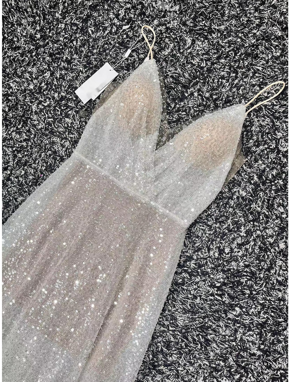 Beach Open Back Casual Wedding Dresses A-Line Camisole V Neck Sleeveless Sweep / Brush Train Sequined Bridal Gowns