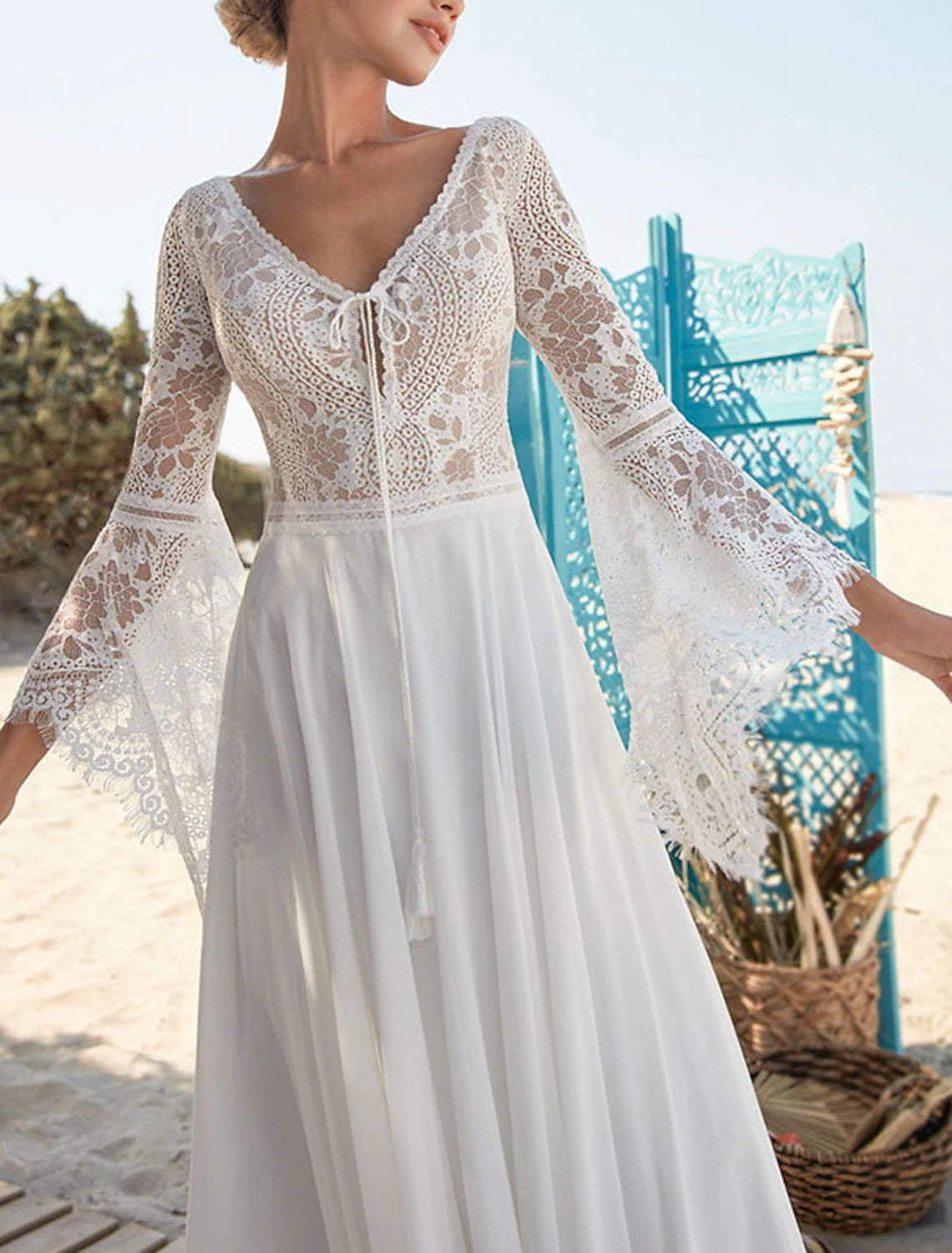 Beach Open Back Boho Wedding Dresses A-Line V Neck Long Sleeve Sweep / Brush Train Chiffon Bridal Gowns