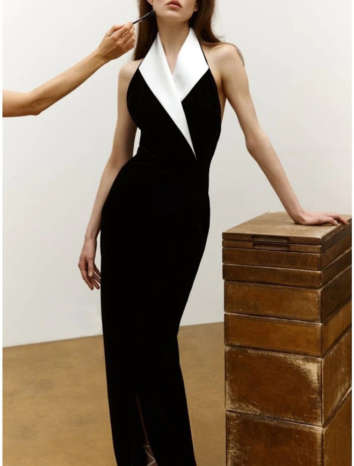 Sheath / Column Evening Gown Elegant Dress Formal Floor Length Sleeveless V Neck Imitation Silk