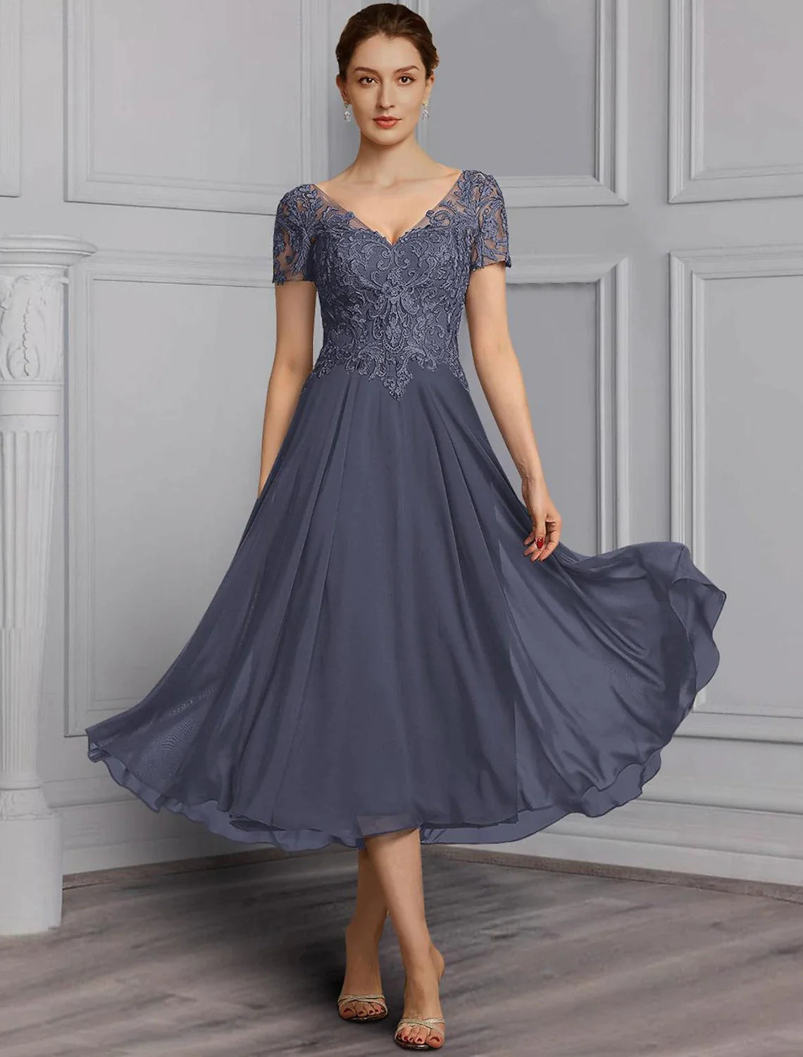 A-Line Mother of the Bride Dress Elegant Plus Size V Neck Tea Length Chiffon Lace Short Sleeve