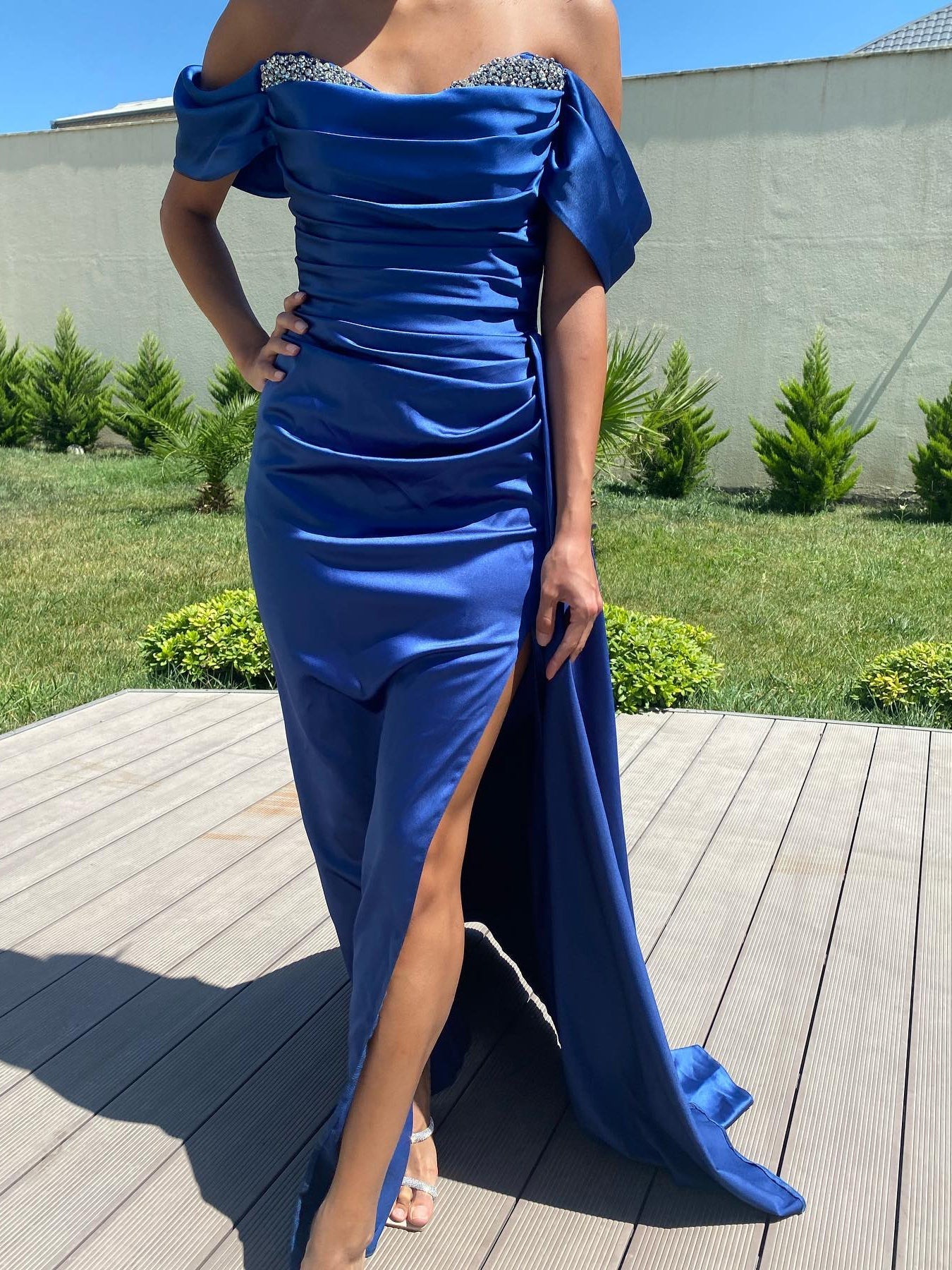 Sheath/Column Off-The-Shoulder Floor-Length Long Dresses With Split Side & Beading Sexy Evening Dresses