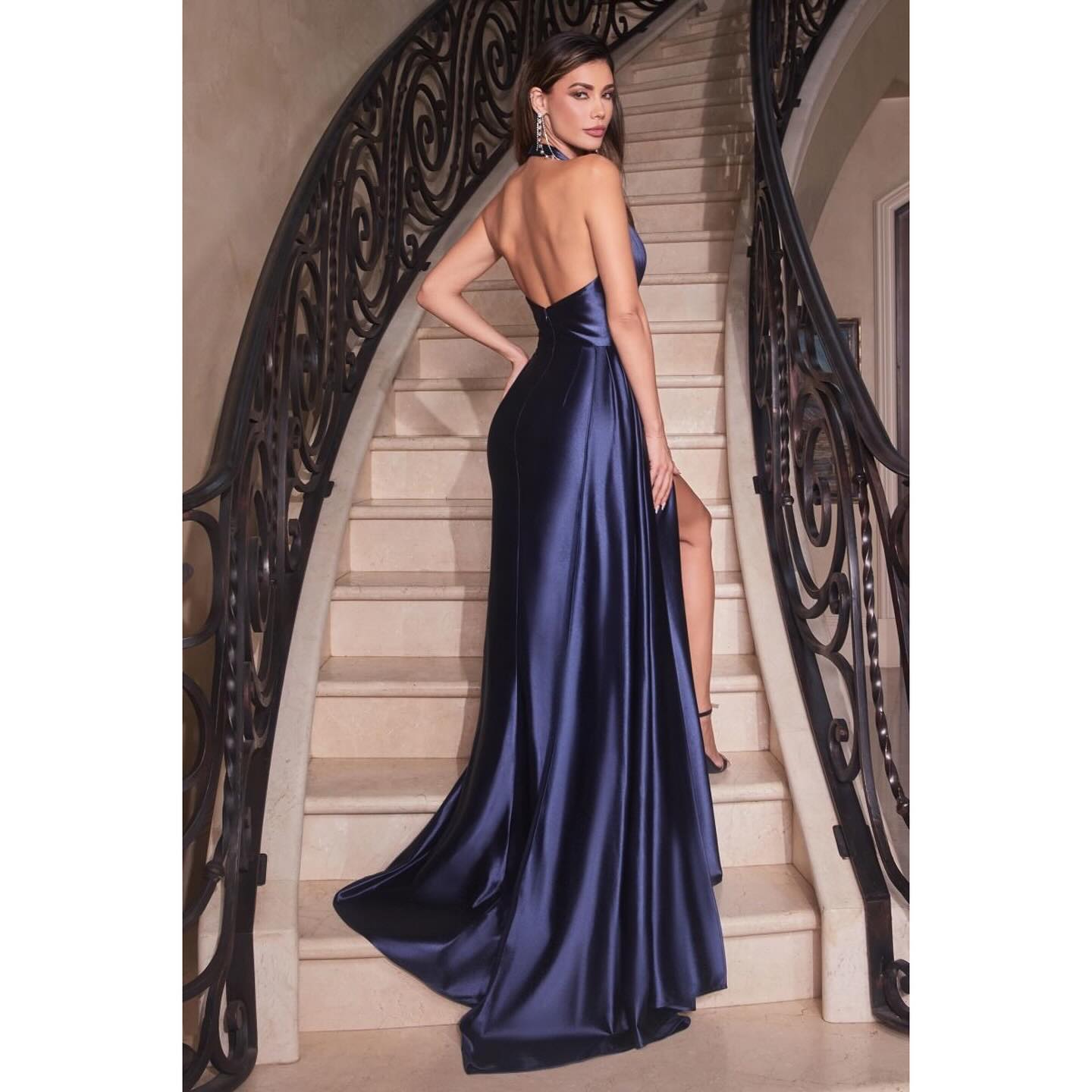 Sheath/Column Halter Floor-Length Prom Dresses With Split Side Pure Color