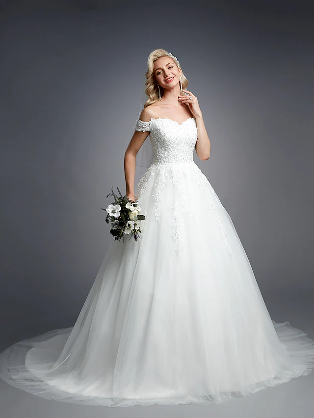 Ball Gown Wedding Dresses Off Shoulder Court Train Lace Tulle Short Sleeve Romantic Sparkle & Shine with Beading