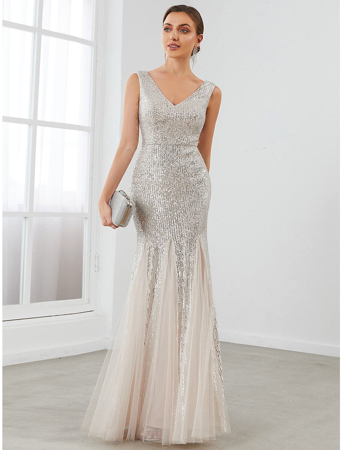 Mermaid / Trumpet Evening Gown Elegant Dress Formal Evening Floor Length Sleeveless V Neck Sequined V Back with Sequin