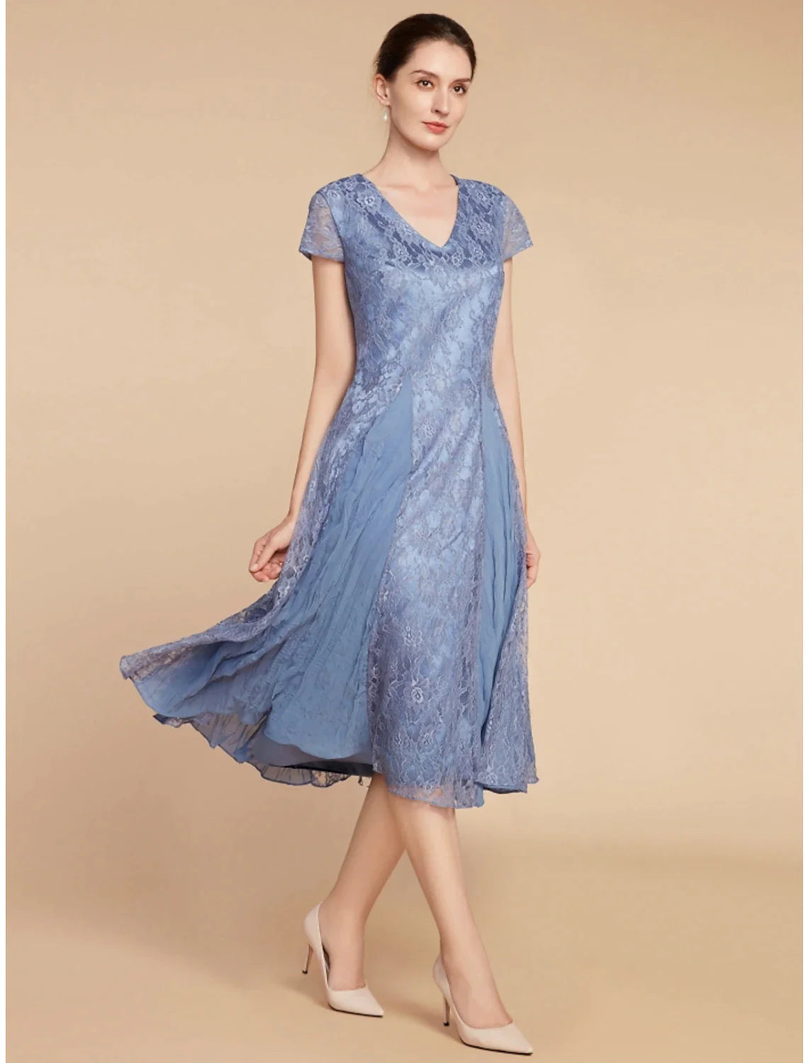 A-Line Mother of the Bride Dress Wedding Guest Elegant Petite V Neck Knee Length Chiffon Lace Short Sleeve with Ruching