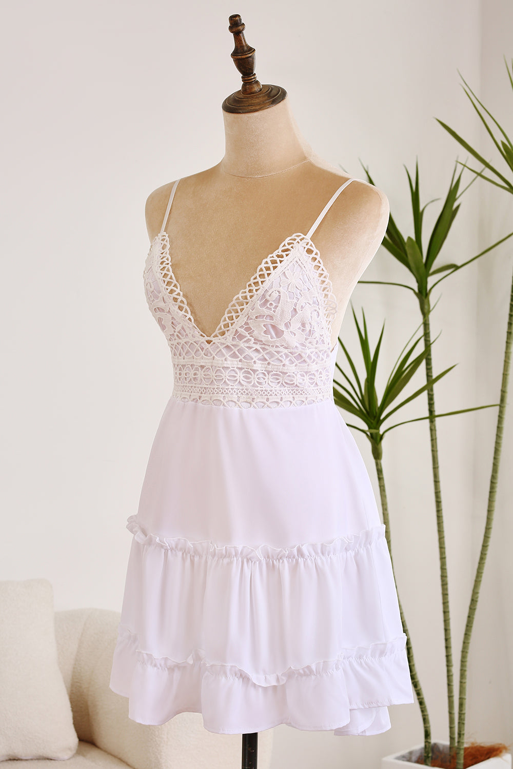 Cute A Line Lace Suspender Patchwork Backless Bow White Short Graduation Dress Pure Color