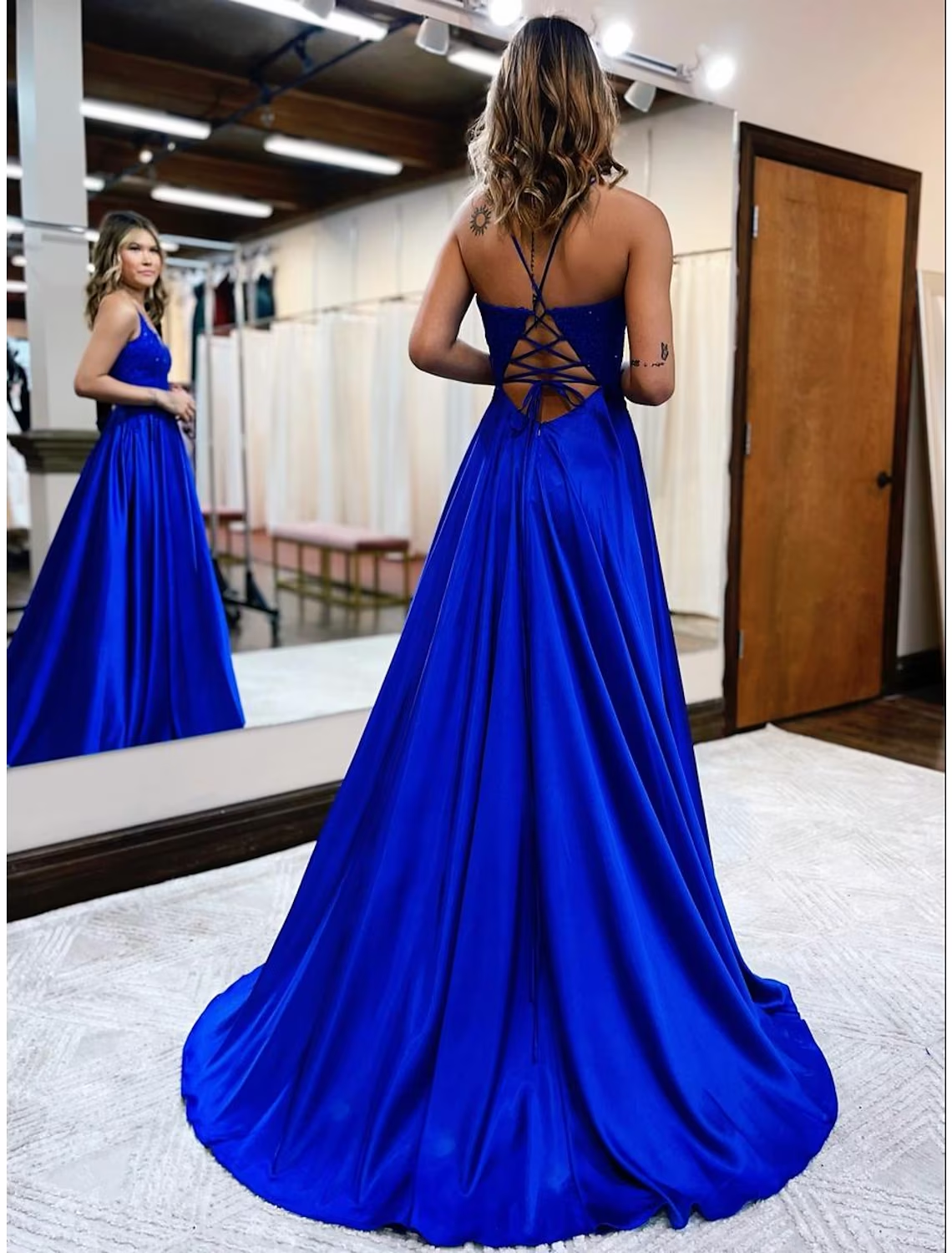 A-Line Long Prom Dresses Empire Dress Formal Court Train Sleeveless V Neck Satin Backless with Beading Appliques