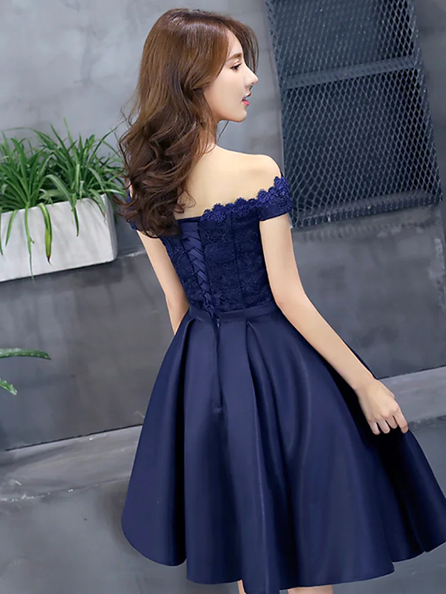 A-Line Elegant Floral Cocktail Party Prom Dress Off Shoulder Sleeveless Short Mini Lace