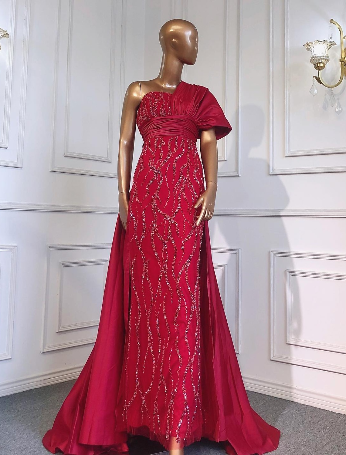 A-Line Evening Gown Luxurious Dress Formal Sweep / Brush Train Short Sleeve One Shoulder Charmeuse with Ruched