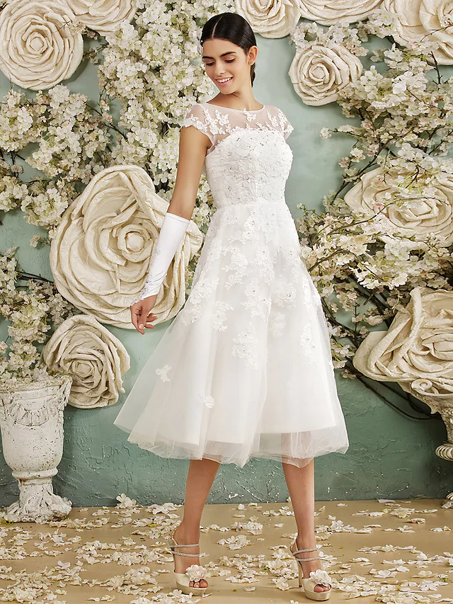 A-Line Wedding Dresses Halter Neck Floor Length Chiffon Sleeveless See-Through with Sequin Criss-Cross Beautiful