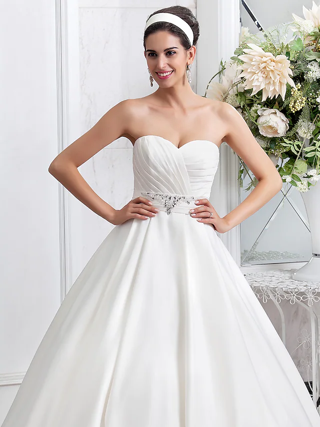Princess A-Line Wedding Dresses Sweetheart Neckline Satin Sleeveless with Sash Ribbon Ruched