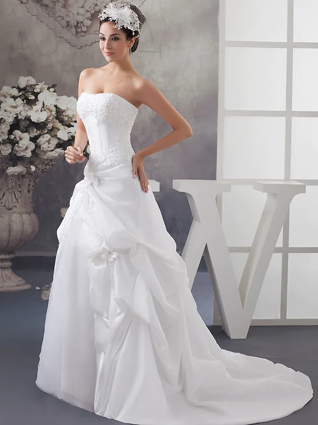 A-Line Wedding Dresses Strapless Court Train Satin Strapless with Beading Appliques Off Shoulder