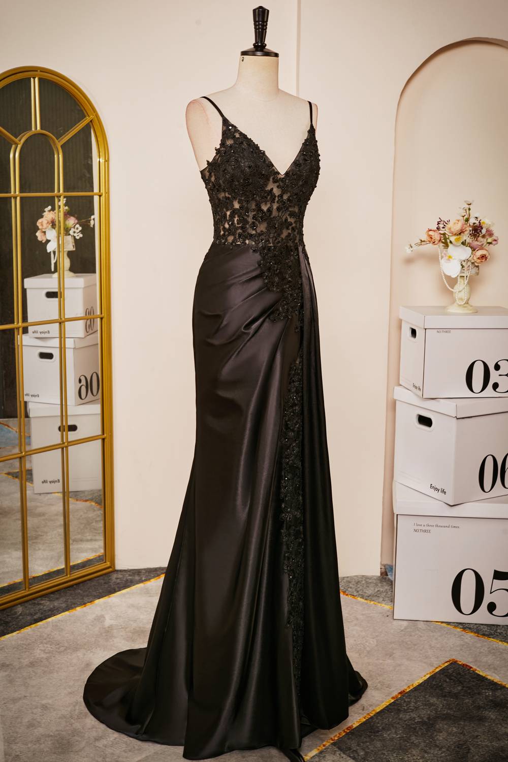 Black Mermaid Backless Lace Prom Dresses Floor-Length Evening Gowns Sexy