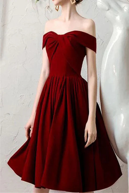 Elegant A Line Prom Dresses Off The Shoulder Pleated Homecoming Dress Knee Length Formal Dress