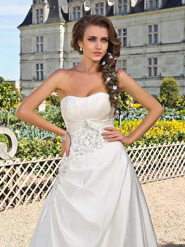 Princess A-Line Long Wedding Dresses Strapless Chapel Train Satin Sleeveless