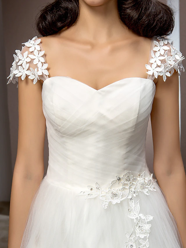 Ball Gown Wedding Dresses Square Neck Court Train Tulle Short Sleeve with Ruched Flower