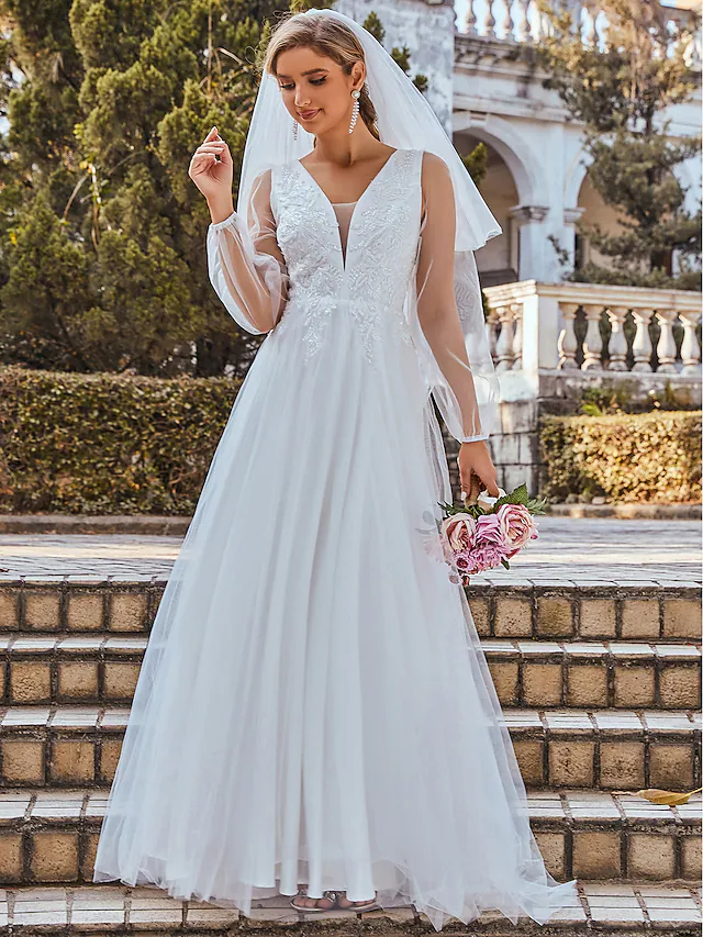 A-Line Wedding Dresses V Neck Floor Length Lace Tulle Sleeveless Romantic with Pleats Beautiful