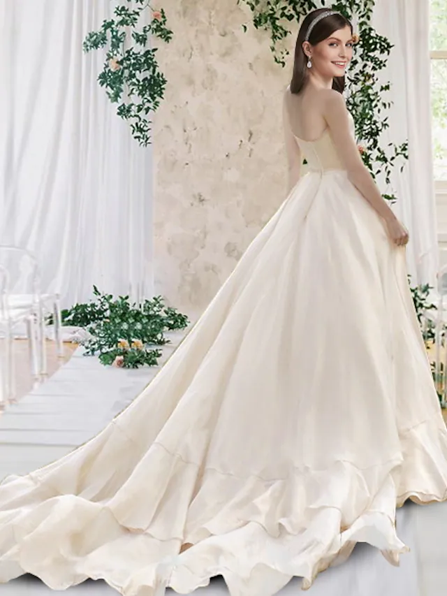 A-Line Wedding Dresses Scoop Neck Chapel Train Chiffon Long Sleeve Formal Simple Luxurious with Pleats Beautiful