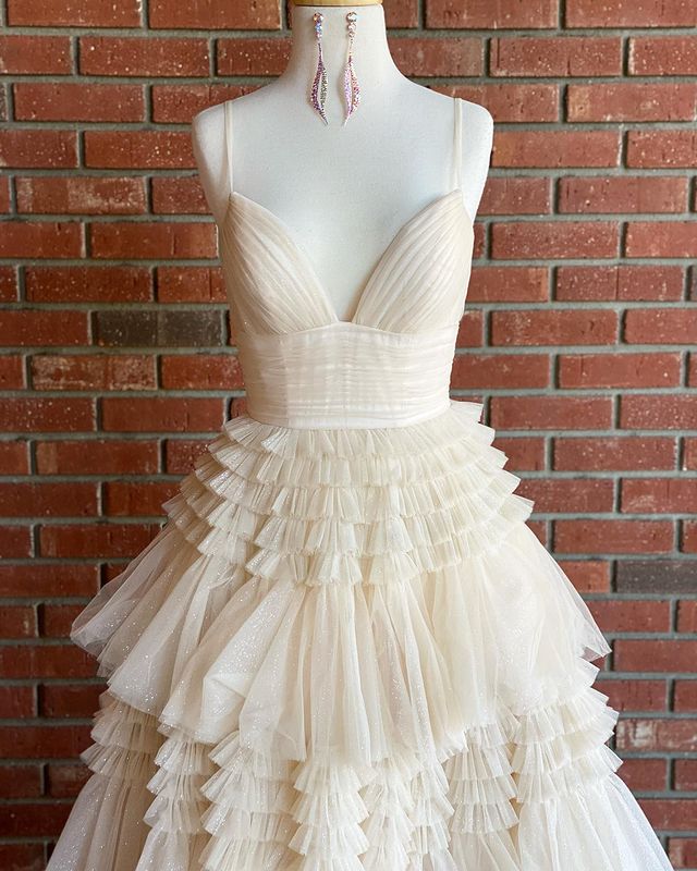 Elegant A Line Tulle Layered Deep V Neck Prom Dresses High Slit Black Evening Dresses Sexy