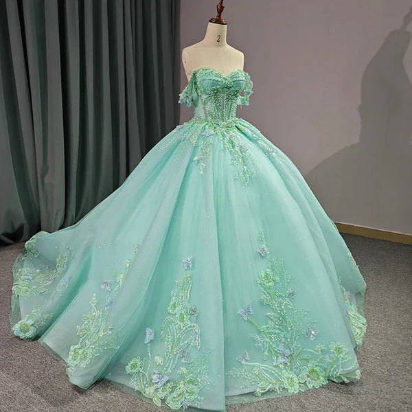 Adult Gift Dress Exquisite Princess Ball Dress Cover Sleeves Adult Gift Dress with 3D Stickers Beautiful
