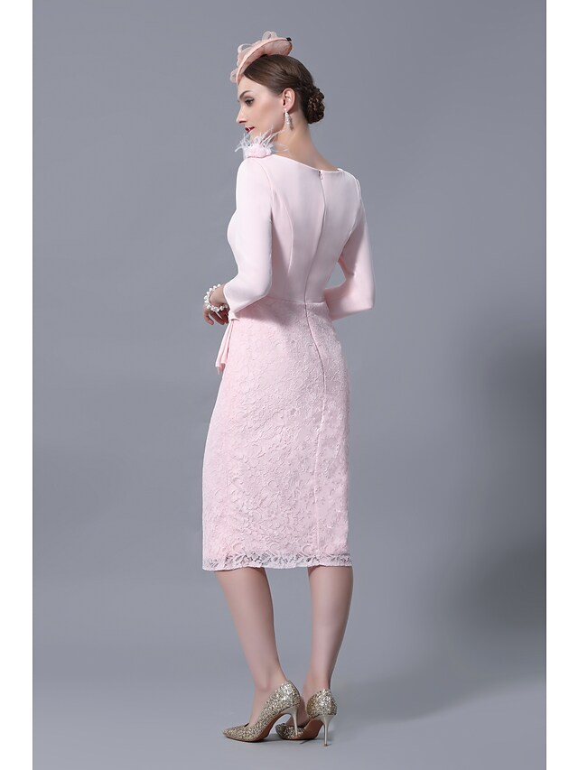 Mother of the Bride Dress Plus Size Elegant Vintage Jewel Neck Knee Length Lace 3/4 Length Sleeve with Lace Ruffles