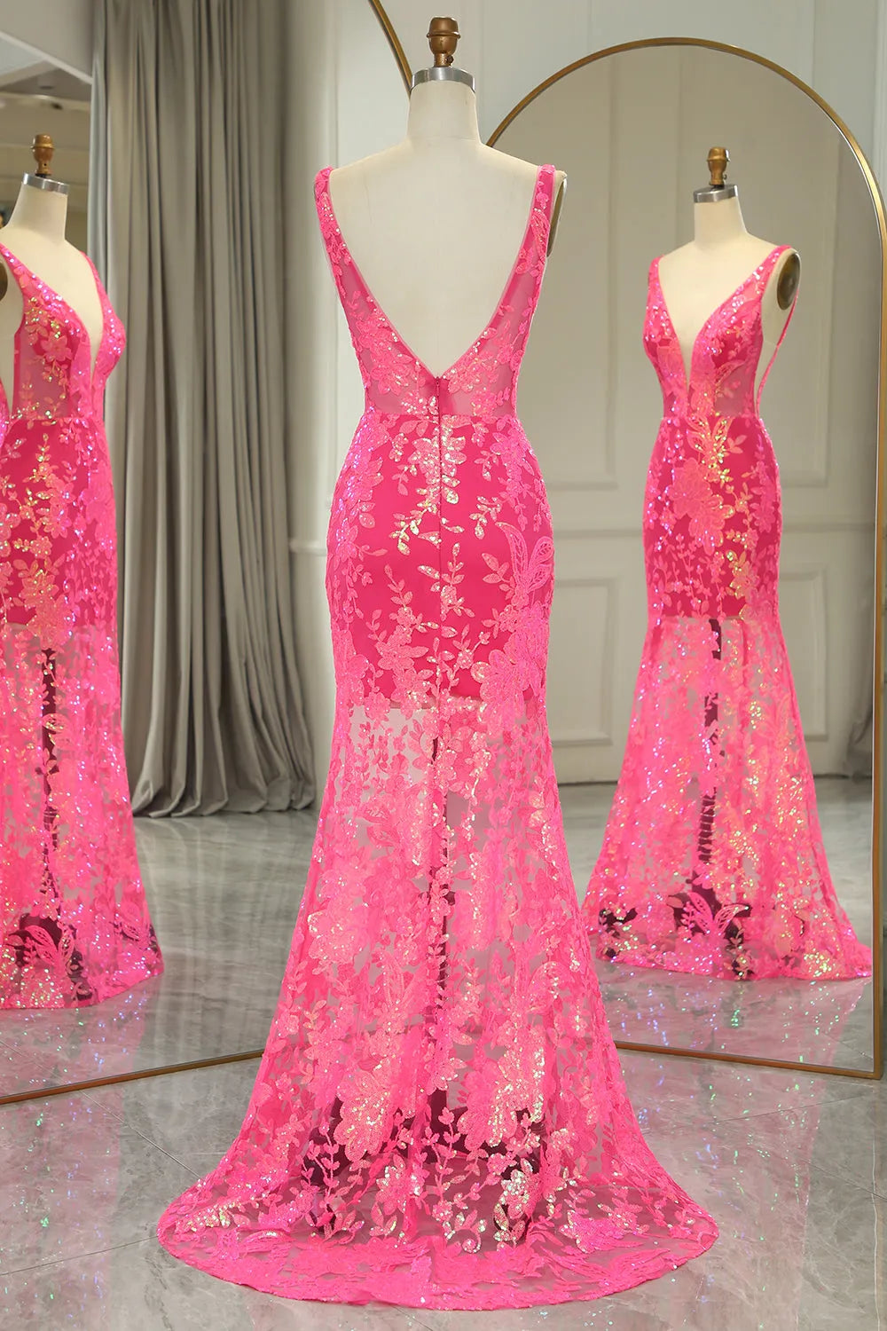 Mermaid V Neck Long Prom Dress With Sequined Appliques Sexy