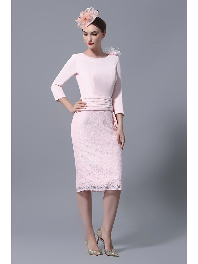Mother of the Bride Dress Plus Size Elegant Vintage Jewel Neck Knee Length Lace 3/4 Length Sleeve with Lace Ruffles