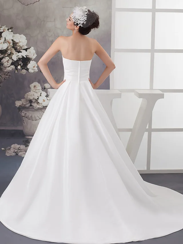 A-Line Wedding Dresses Strapless Chapel Train Satin Strapless with Ruched Beading