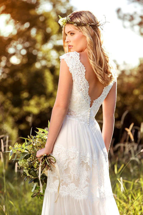 V-Neck Long Cap-Sleeve Appliqued Lace Tulle Wedding Dress Elegant Beautiful