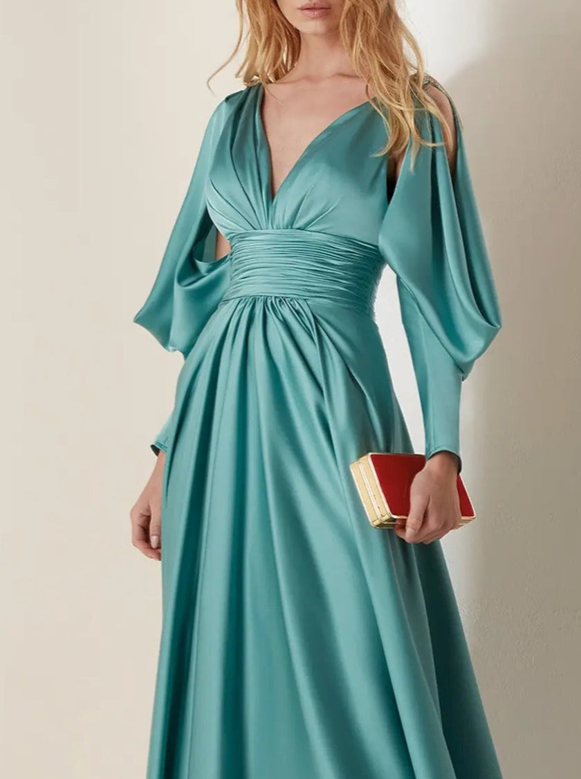 A-Line/Princess V-Neck Long Sleeves Floor-Length Evening Dresses With Pleats Solid Color