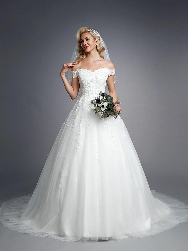 Ball Gown Wedding Dresses Off Shoulder Court Train Lace Tulle Short Sleeve Romantic Sparkle & Shine with Beading