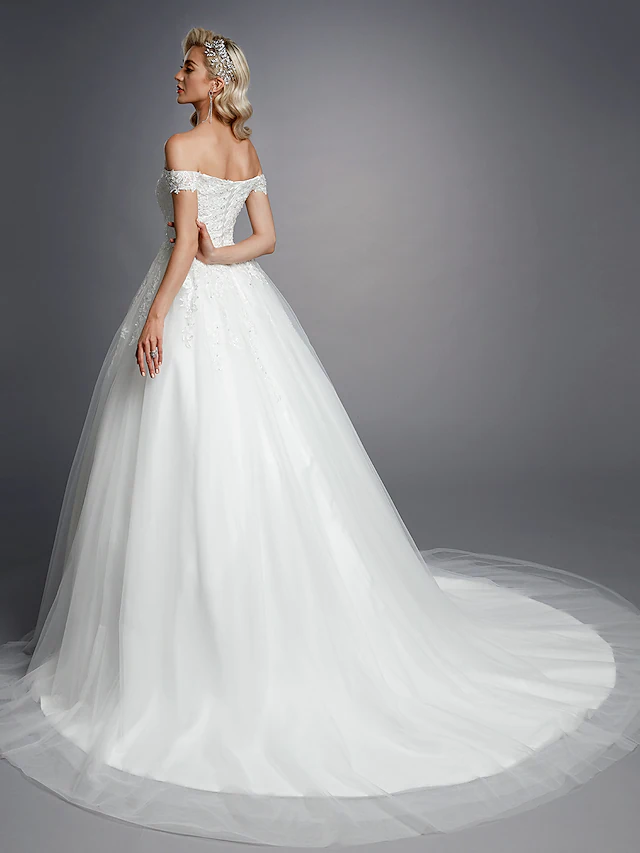 Ball Gown Wedding Dresses Off Shoulder Court Train Lace Tulle Short Sleeve Romantic Sparkle & Shine with Beading