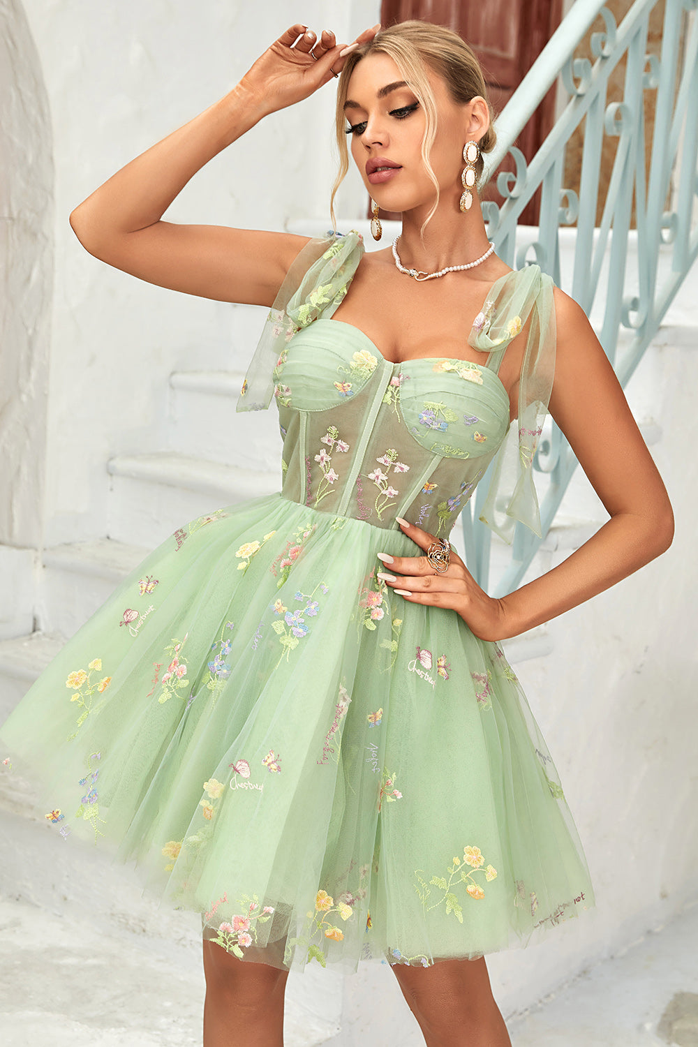 Cute Blue A Line Spaghetti Straps Short Homecoming Dress with Appliques Beautiful Graduation Dress