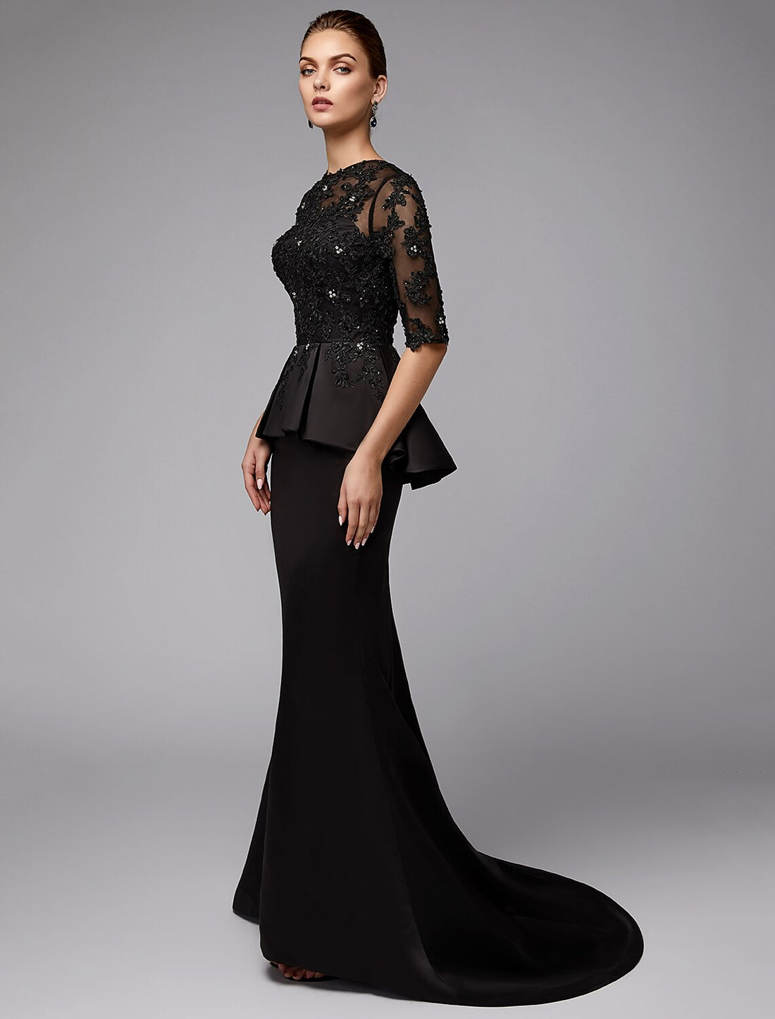 Mermaid / Trumpet Mother of the Bride Dress Sexy See Through Jewel Neck Sweep / Brush Train Satin Lace Half Sleeve with Beading Appliques Elegant