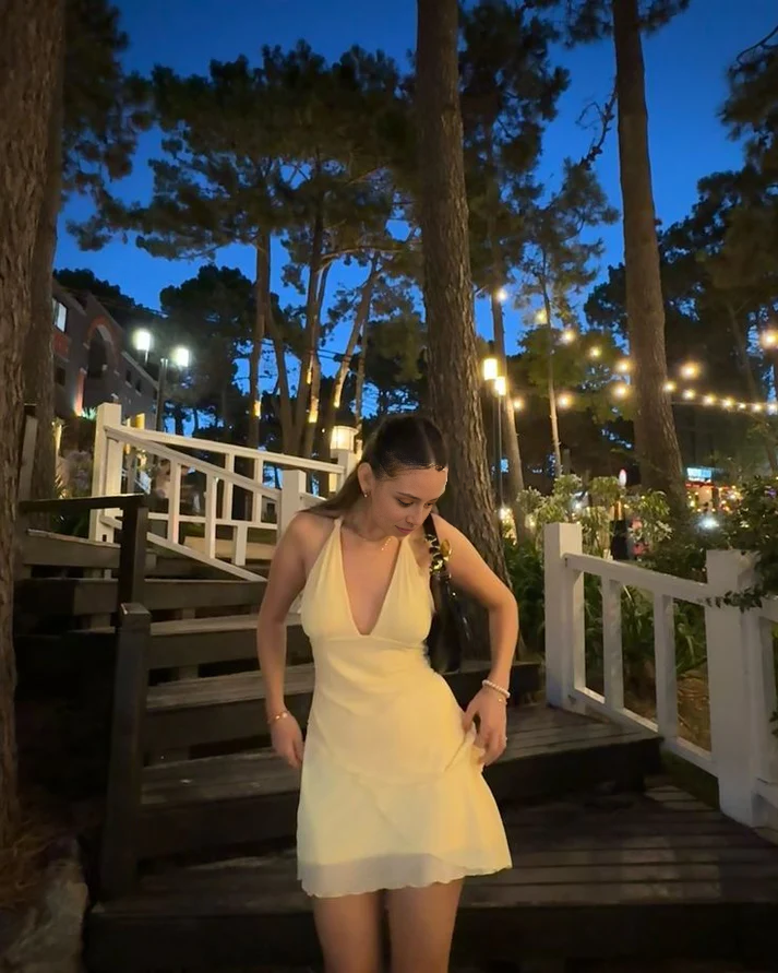Sweetheart A-Line V Neck Sleeveless Short Summer Dress Lovely Homecoming Dress Charming Vacation Beach Dress