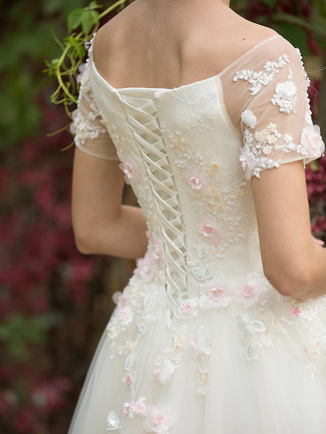 A-Line Wedding Dresses Bateau Neck Floor Length Tulle Short Sleeve with Beading Appliques Flower Beautiful