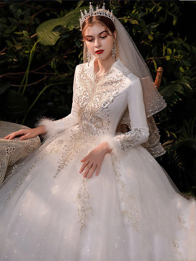 Princess Ball Gown Wedding Dresses V Neck Floor Length Lace Tulle Long Sleeve Romantic Sparkle & Shine
