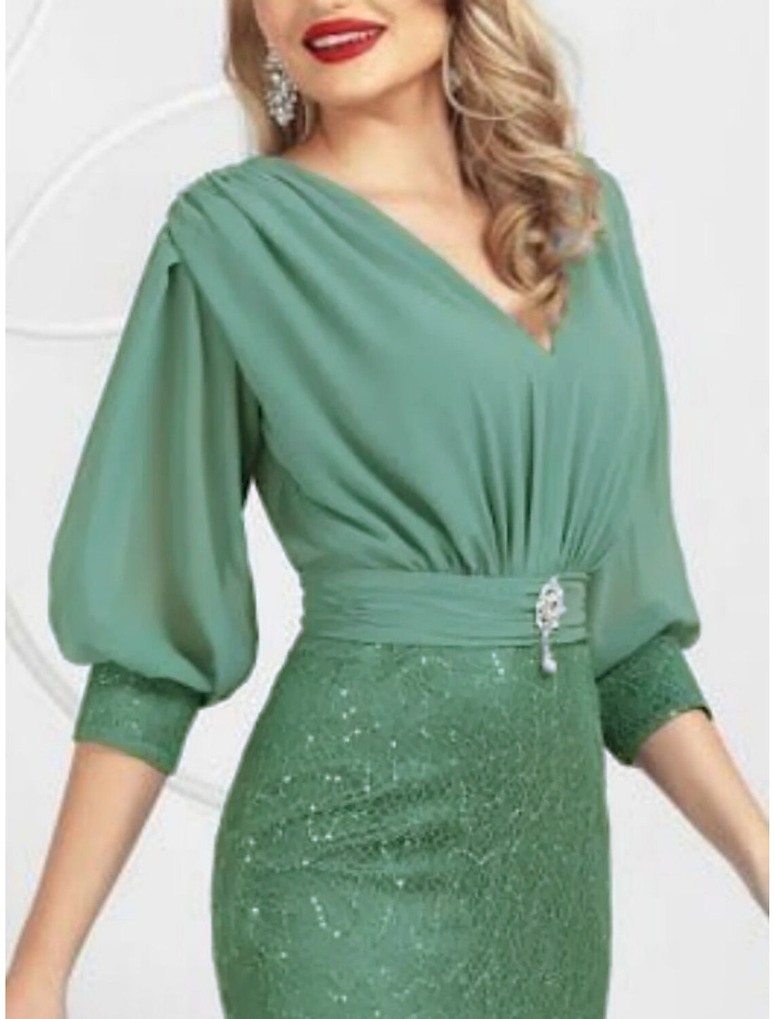 Sheath / Column Mother of the Bride Dress Wedding Guest Party Elegant V Neck Knee Length Chiffon Lace Half Sleeve with Sequin Split Front