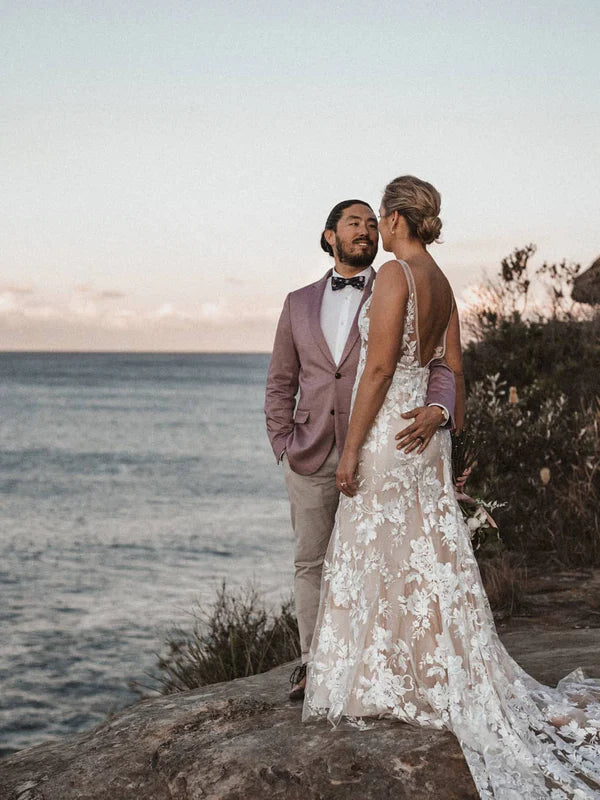 Long Sheath Wedding dresses Lace V-neck Bridal Gowns Floor Length Sexy Elegant