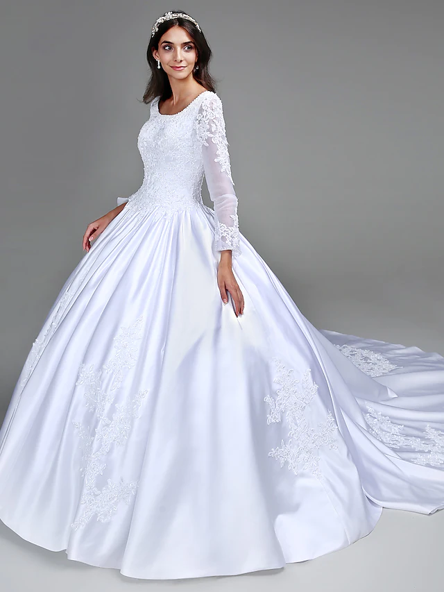 Ball Gown Wedding Dresses Scoop Neck Satin Long Sleeve Simple Vintage See-Through with Beading