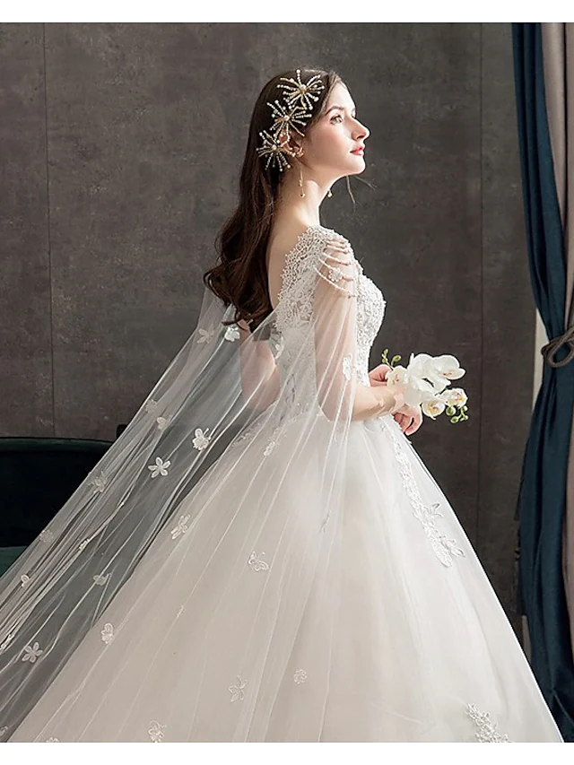 Princess Ball Gown Wedding Dresses Jewel Neck Chapel Train Lace Tulle Sleeveless Formal Luxurious